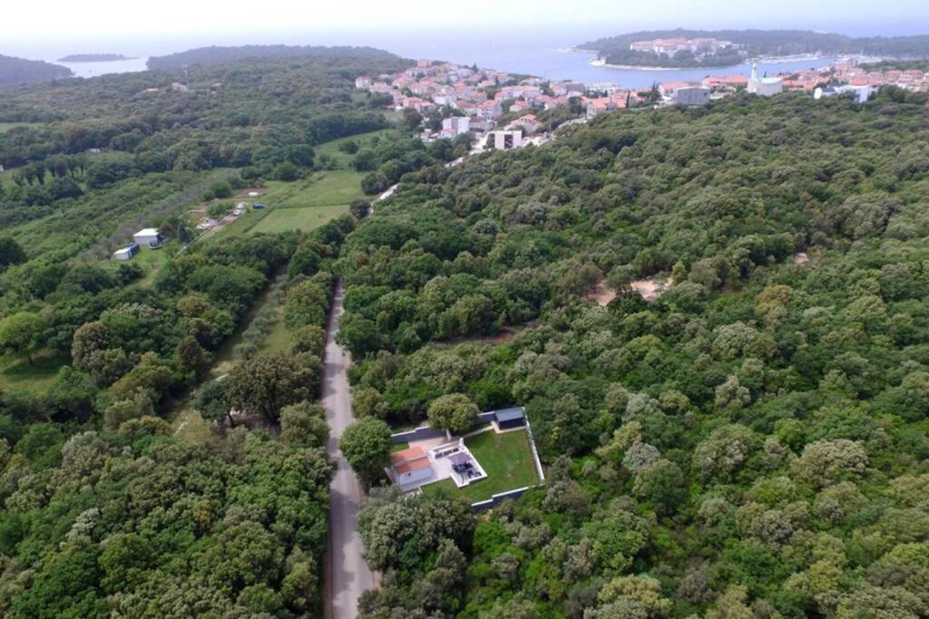 Apartment In Park Forest Soline Near The Sea Пєщана-Увала Екстер'єр фото